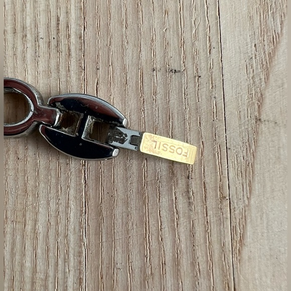 Fossil Ladies Watch Two Tone Chain Link Bracelet Round Dial - Picture 10 of 11